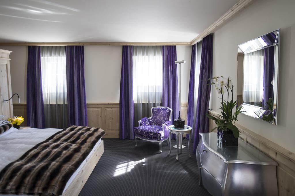 Hotel Weiss Kreuz Malans Стая снимка