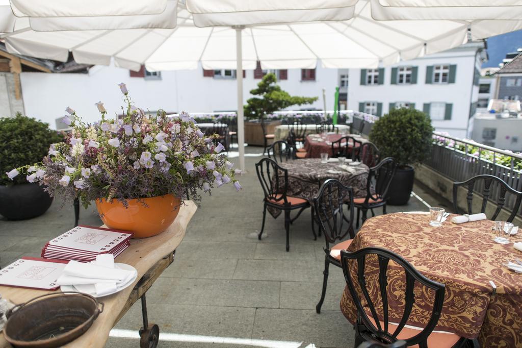 Hotel Weiss Kreuz Malans Екстериор снимка